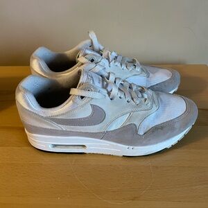 Nike Women's US 9 Air Max 1 Sneakers White Platinum Violet Phantom DZ2628-106